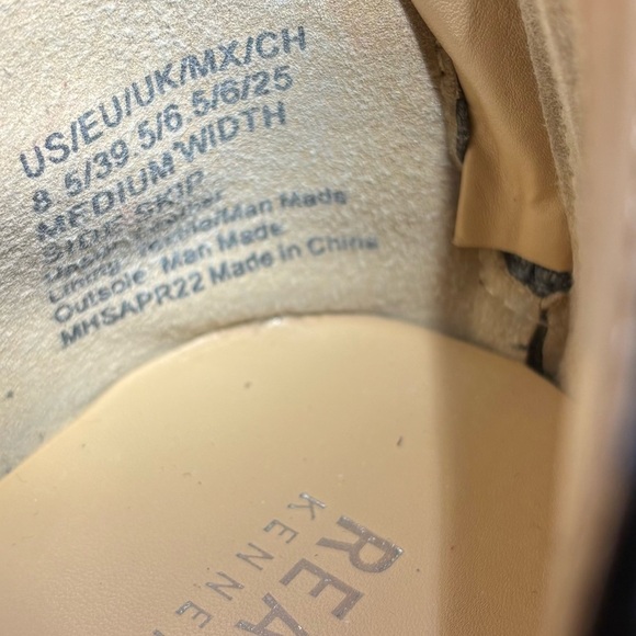 Kenneth Cole REACTION Women's Side Skip Ankle Boot Loafer, Concrete Size 8.5. - Picture 8 of 8